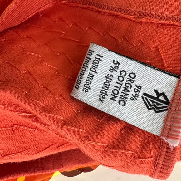 NEW ROSA BLOOM Sequins Crop Top SIZE XXS - Picture 4 of 5